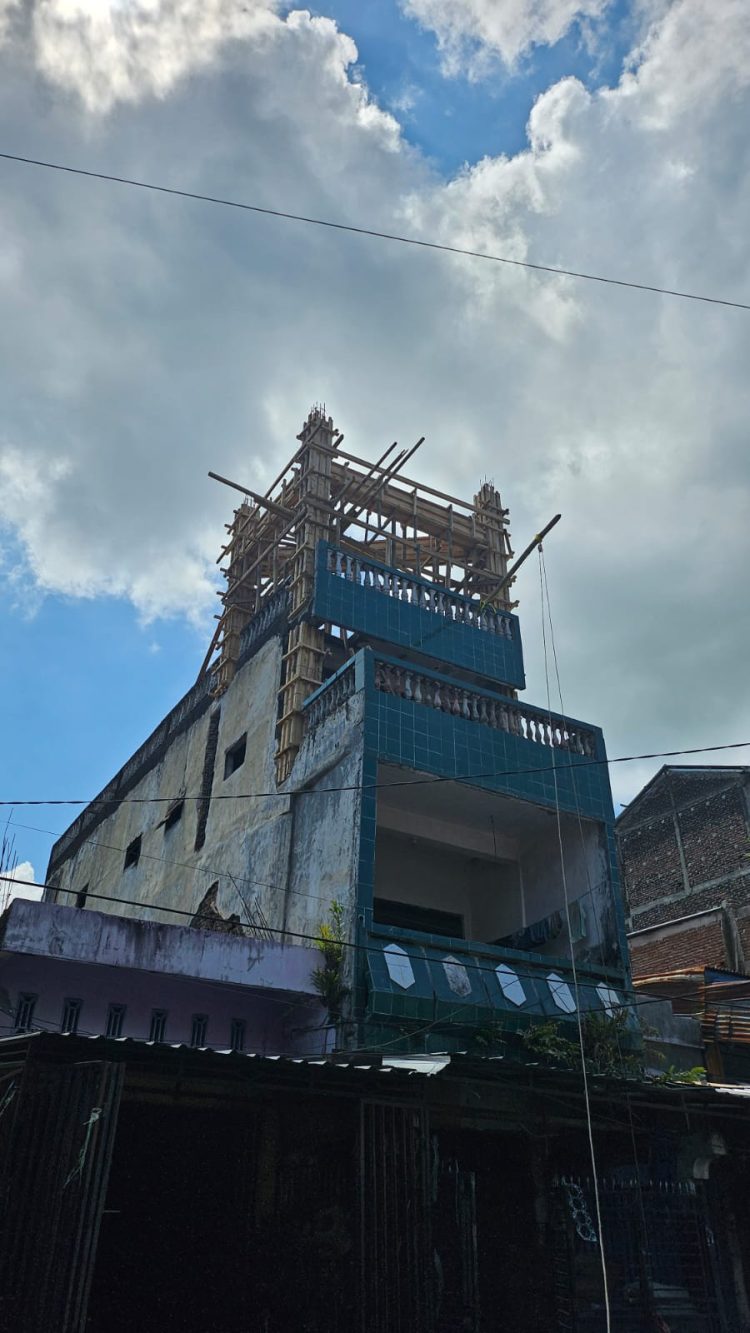 Pemkab Pinrang Tegas, Tower Mini di Jalan Garuda Diduga tanpa PBG, Lurah: Membahayakan, Bongkar