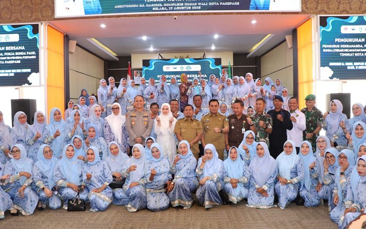 Wali Kota Parepare Kukuhkan Pengurus Dekranasda, Pokja Bunda PAUD, Bunda Literasi Kecamatan, dan Tim Pembina Posyandu