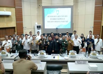 Wali Kota Parepare Serahkan Akta Koperasi Merah Putih di 22 Kelurahan