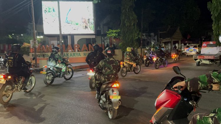 Personel Kodim 1404/Pinrang dan Polres Pinrang Gelar Patroli Malam, Masyarakat Senang Bisa Istirahat Tenang