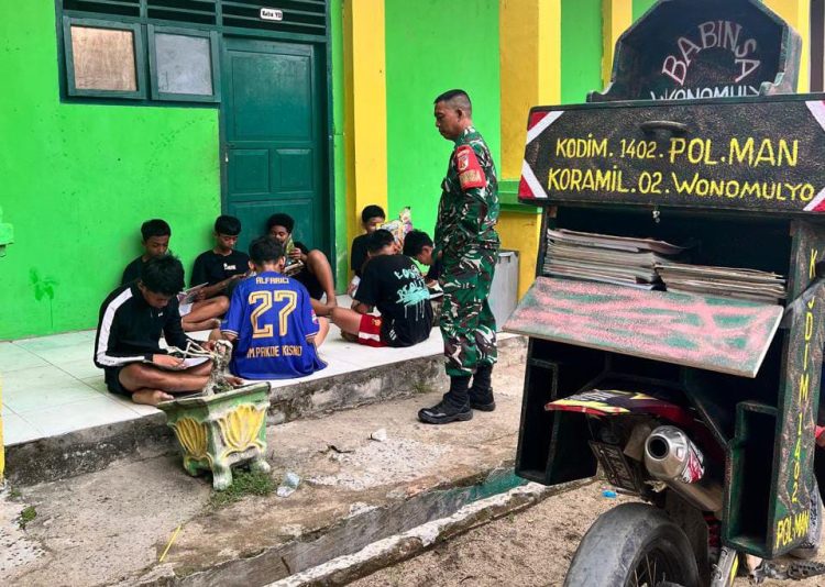 Babinsa Koramil 1402-02/Wonomulyo Kreatif Buka Perpustakaan Keliling, Tindakan Kecil Berdampak Besar