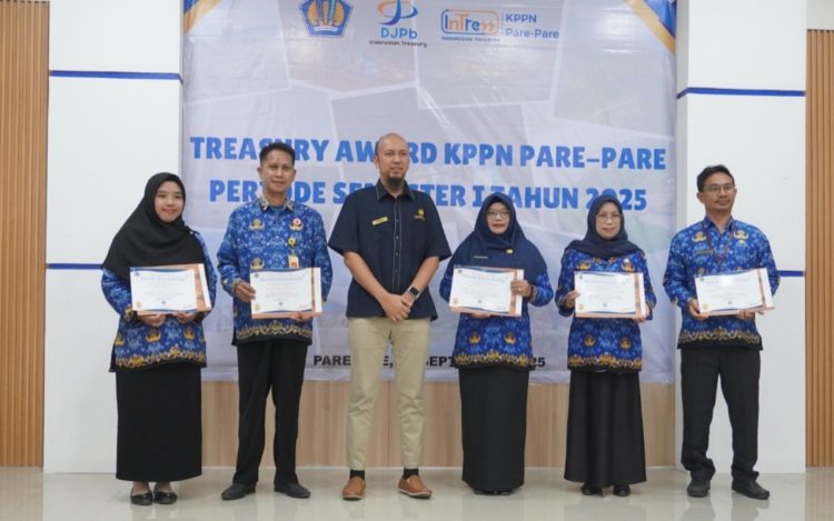 Frekuensi Transaksi Digipay Terbanyak Kedua,  Kantah Parepare Raih Treasury Award dari KPPN