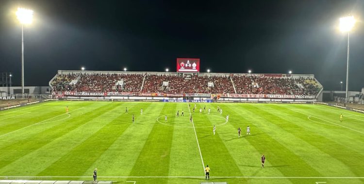 PLN Hadirkan Listrik Andal, Panpel Pertandingan Mengapresiasi, Dongkrak Perputaran Ekonomi di Sekitar Stadion BJ Habibie
