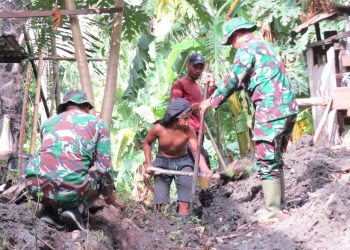 Semangat TMMD Ke-126 Kodim 1401/Majene, Gotong Royong Bangun SPAL di Desa Pamboborang