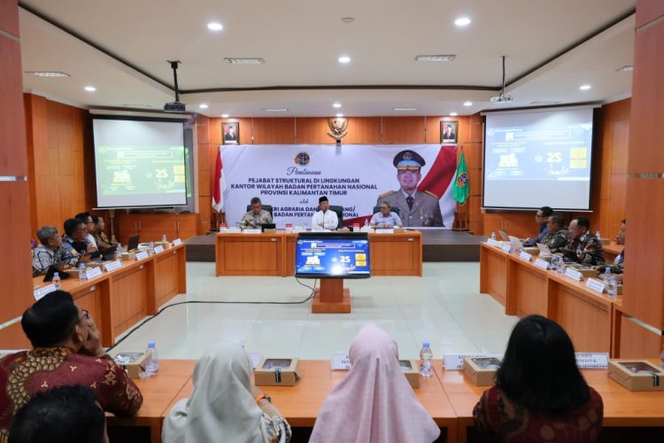 Di Kaltim, Menteri Nusron Ingatkan Jajaran Beradaptasi, Tinggalkan Pola Kerja Lama yang Sudah Tidak Pas