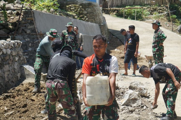 Cegah Longsor saat Musim Hujan, Satgas TMMD ke-126 Kodim 1401/Majene Maksimalkan Pembangunan Talud