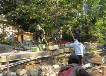 Satgas TMMD Kodim 1401/Majene Bangun Talud Cegah Longsor, Lindungi Rumah Warga