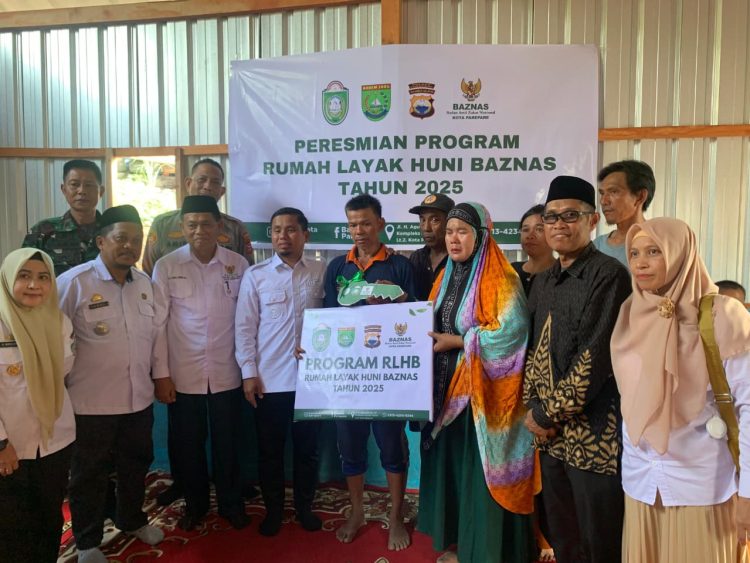 Wali Kota Parepare Resmikan Tiga Rumah Layak Huni di Bukit Harapan