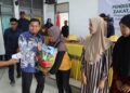 Serahkan Bantuan di BAZNAS, Tasming Hamid Harap Optimalisasi Zakat untuk Kesejahteraan Umat
