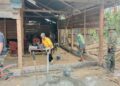 Rumah Beralaskan Tanah di Bulo Mulai Dibangun Satgas TMMD ke-127 Kodim 1402/Polman