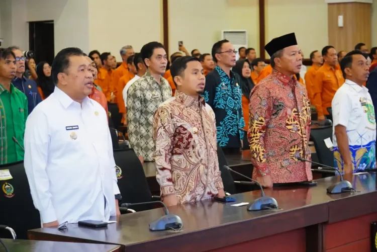 Tasming Hamid Hadiri Penandatanganan MoU Statistik di Kantor Gubernur Sulsel