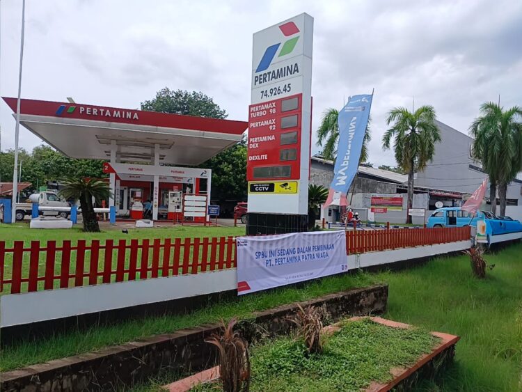 Pertamina Hentikan Sementara Penyaluran Solar Subsidi di SPBU Sinjai Utara