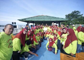 Wali Kota Lepas City Tour Reuni Alumni Smansa Parepare 86