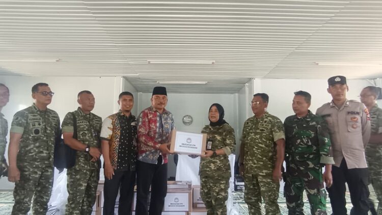 Tanggap Bencana, LPPM Unhan RI Serahkan Bantuan ke Korban Tanah Gerak Tegal  
