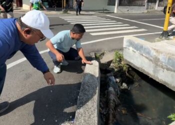 Wali Kota Parepare Tinjau Langsung Pembersihan Drainase