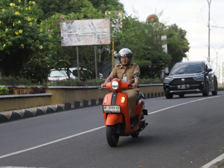 Efisiensi BBM, Sekda Parepare Imbau ASN Pakai Sepeda Motor ke Kantor