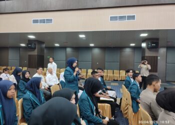 Kabiddokkes Polda Sulbar Berikan Materi Kuliah Tamu di Kampus Negeri Poltekkes Kemenkes Mamuju