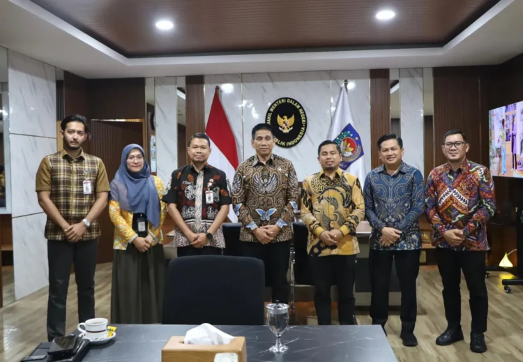 Tasming Hamid Konsultasi Kebijakan Strategis Pemkot Parepare dengan Wamendagri