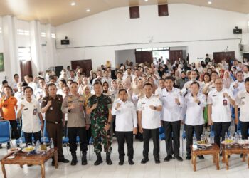 Pemkot Salurkan Bantuan Seragam Gratis TA 2026-2027