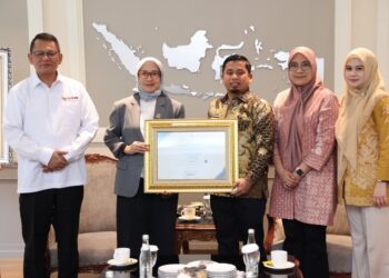 Ukir Prestasi di Pentas Dunia, Wali Kota Parepare Bersama Kadis PKP Audiensi dengan Menteri PANRB