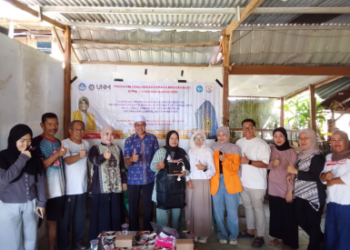 Inovasi Dosen UNM Tingkatkan Produktivitas Rumah Potong Ayam Lewat Teknologi IoT di Kelurahan Lompo’e Kota Parepare