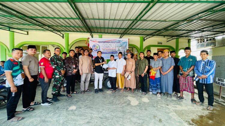 Pertamina Patra Niaga Regional Sulawesi Perkuat Pengelolaan Sampah di Kolaka melalui Bantuan Motor Tiga Roda