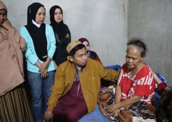 Tasming Hamid Tinjau Korban Kebakaran di Sumur Jodoh, Pastikan Bantuan Segera Disalurkan