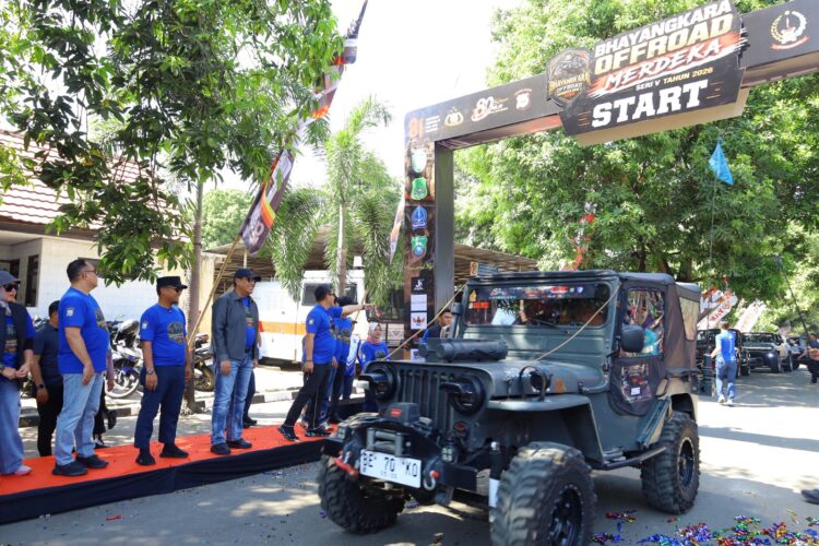 Bhayangkara Off Road Merdeka 2026 saat pelepasan peserta di Lapangan SPN Batua Polda Sulsel