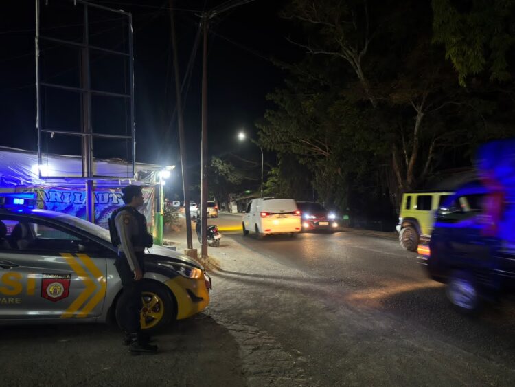 Bukan Razia, Polisi Keliling 6 Jalan di Parepare dan Ajak Warga Berdialog