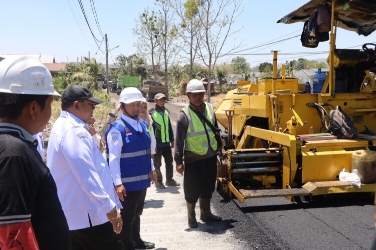 Aspal Jalan Ambo Matti Tegal Lapadde Capai 80 Persen, Tasming Hamid: Insya Allah Segera Selesai