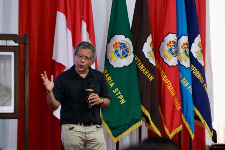 Rocky Gerung Nilai Taruna/Taruni Politeknik Agraria STPN Belajar Banyak Disiplin Ilmu