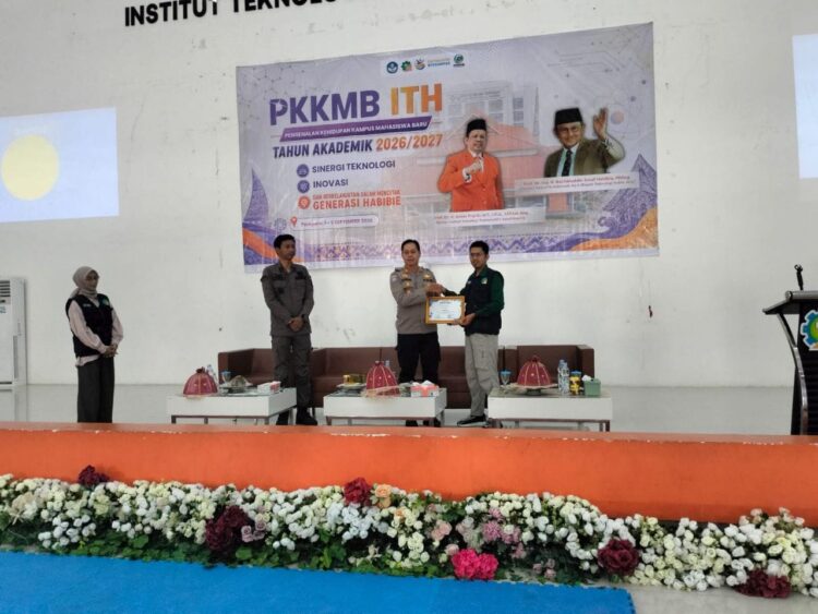 Kesadaran Hukum Mahasiswa ITH dalam pembekalan PKKMB 2026