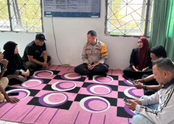 Mediasi sengketa harta gonogini oleh Bhabinkamtibmas Kampung Baru Parepare