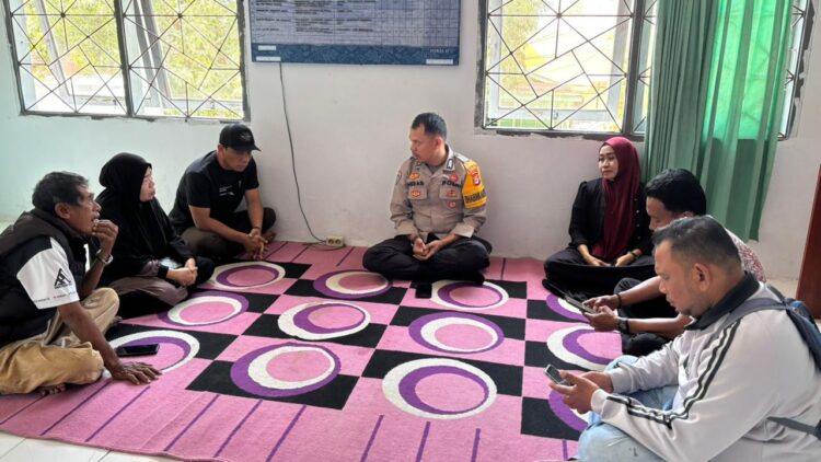 Mediasi sengketa harta gonogini oleh Bhabinkamtibmas Kampung Baru Parepare
