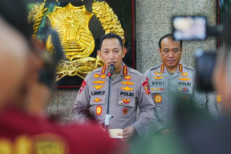 Erupsi Gunung Anak Krakatau dan kesiapsiagaan Polri menghadapi abu vulkanik