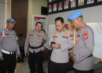 Sidak HP PJU Polres Parepare untuk pemberantasan judi online dan pinjol ilegal