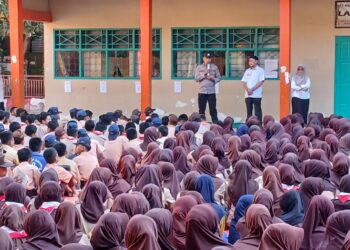 Edukasi Narkoba Polres Parepare kepada pelajar SMP Negeri 10 Kota Parepare