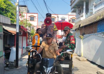 Polres Parepare bersama mahasiswa sampaikan imbauan keamanan di Kampung Pisang