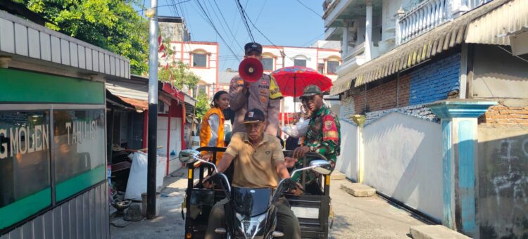 Polres Parepare bersama mahasiswa sampaikan imbauan keamanan di Kampung Pisang