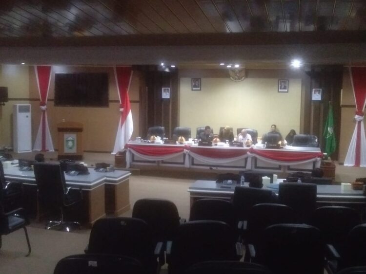 Tiga Ranperda Inisiatif DPRD Lanjut Dibahas