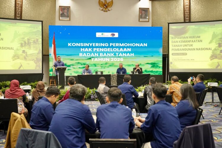 Konsinyering HPL Badan Bank Tanah, Wamen Ossy Ingatkan Keseimbangan Kecepatan Layanan dan Kepastian Hukum