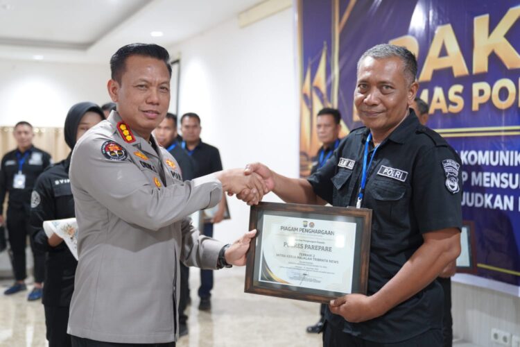 Polres Parepare raih Juara 2 kategori Mitra Kerja Rakernis Bidhumas Polda Sulsel 2026